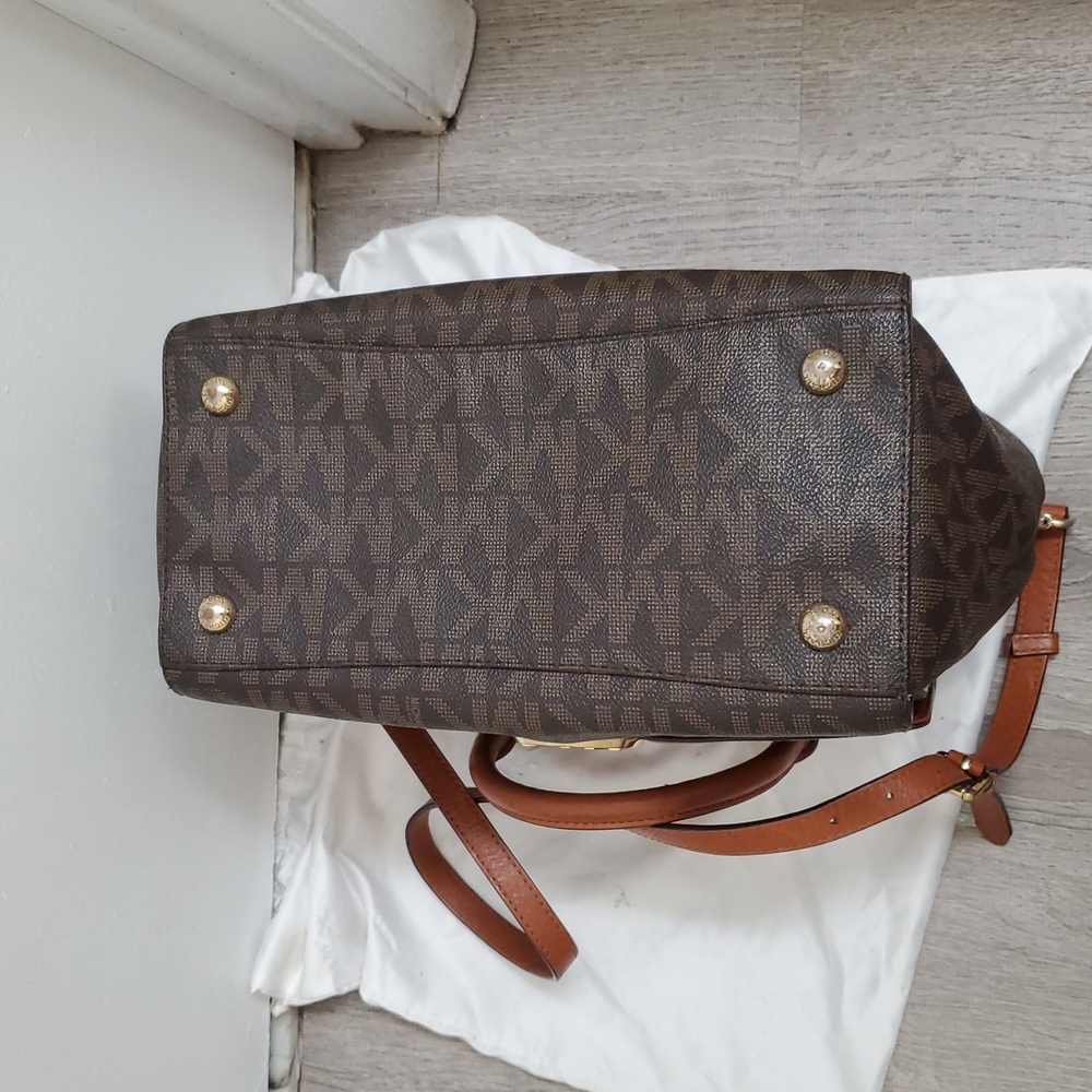 Michael Kors Two-Tone Satchel in Brown and Tan With Dust Bag - Picture 14 of 16